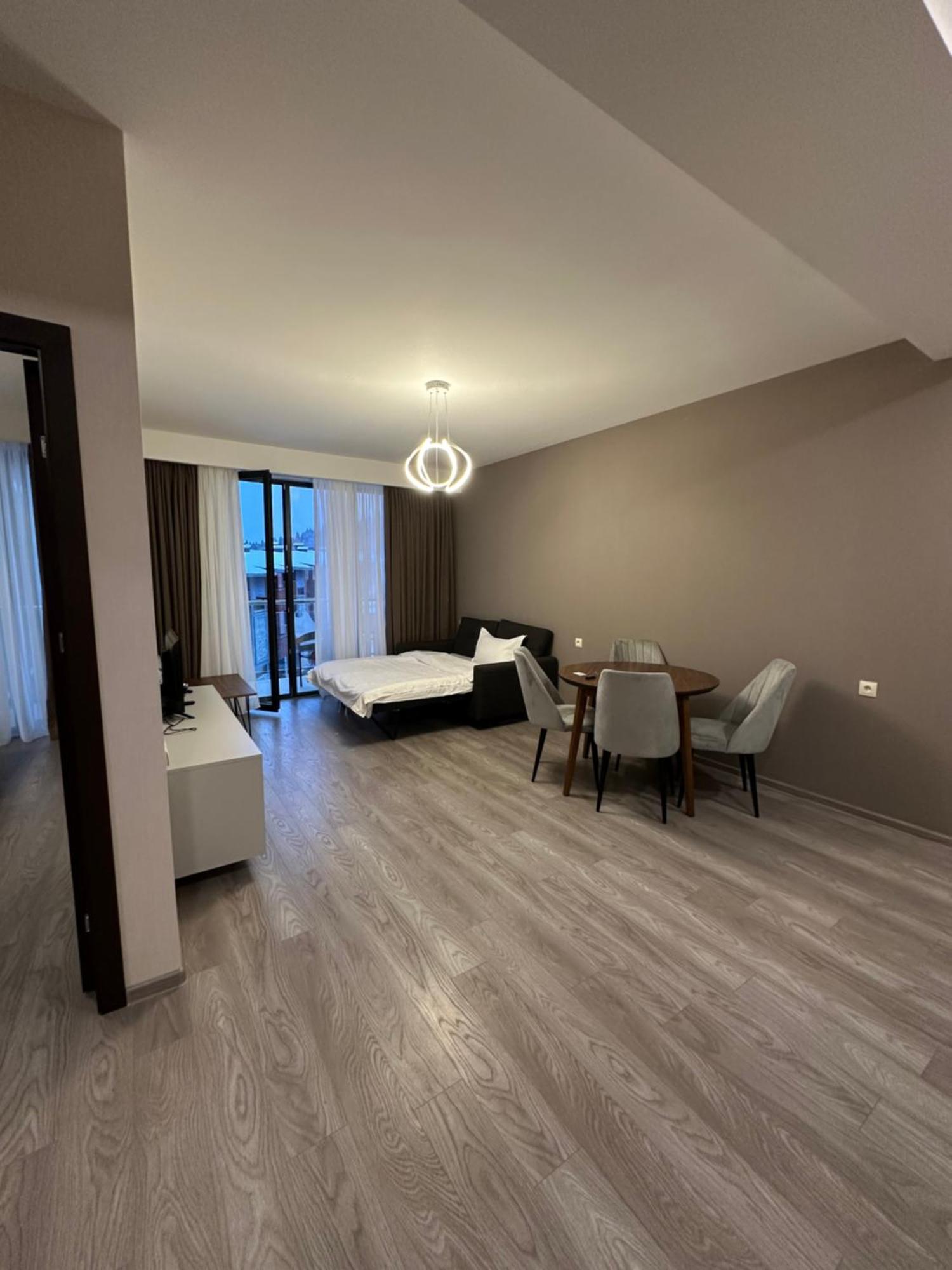 Daire Crystal With Stunning Mountain Views Bakuriani